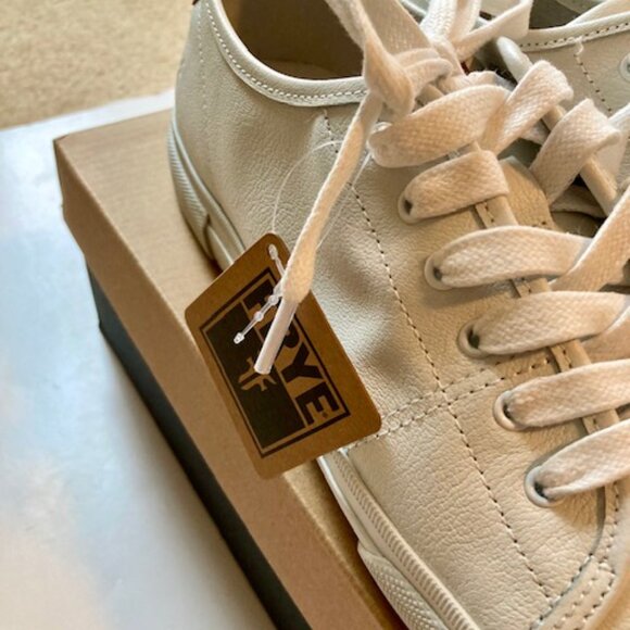 New with Tags Frye Company Womens size 9.5 Gia White Leather Sneakers FRYE - Picture 5 of 7